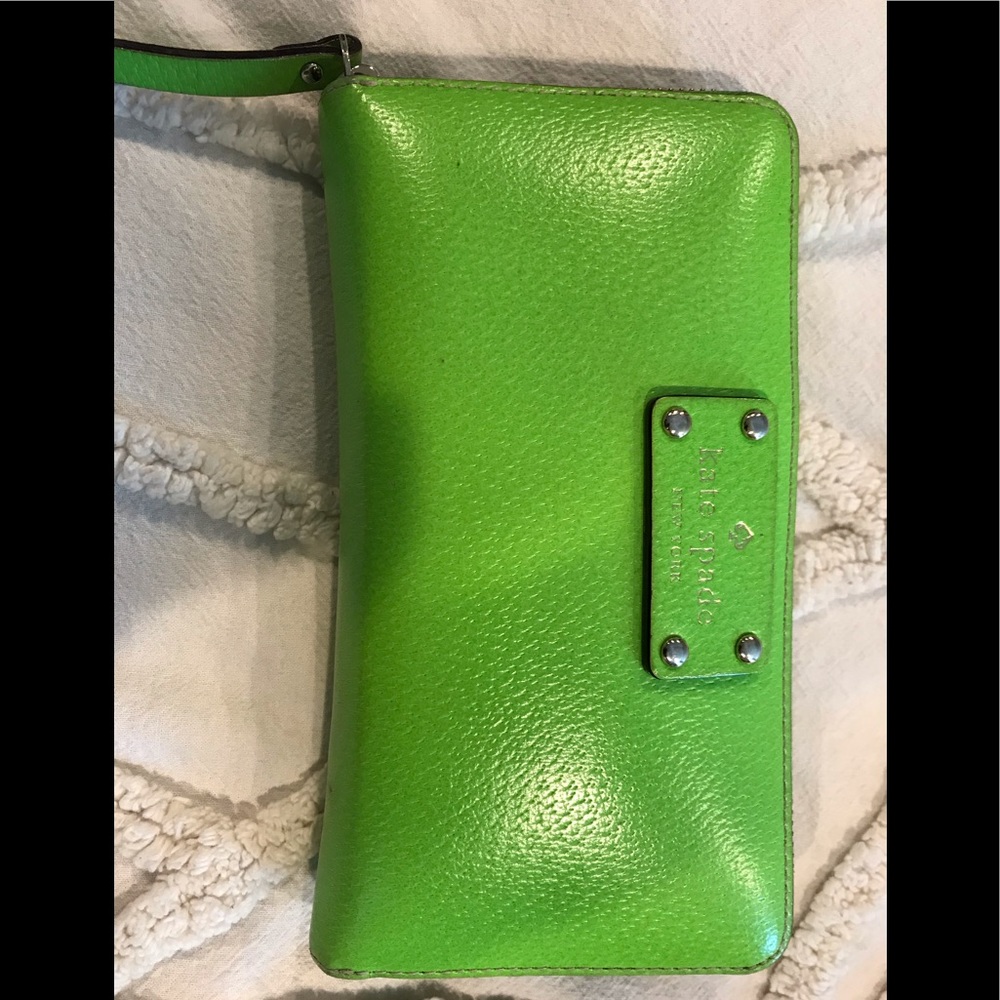 KATE SPADE GREEN ZIP AROUND WALLET